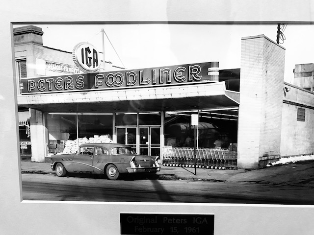 black and white picture of a diner in syracuse NY